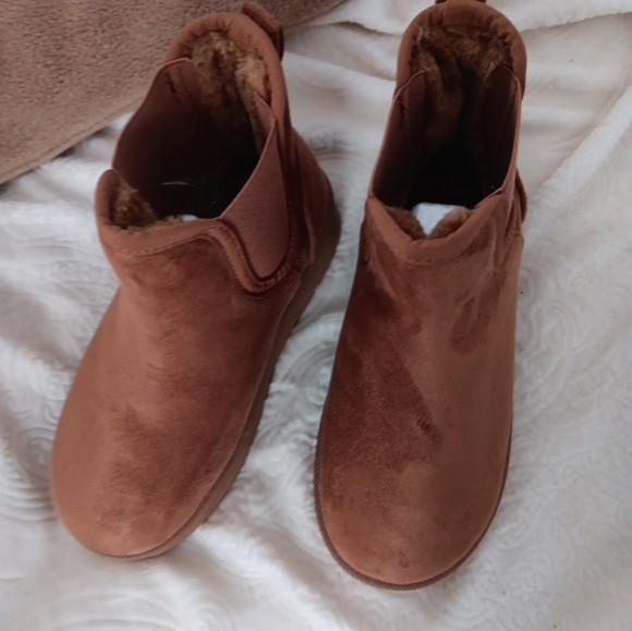 Platform booties - Picture 2 of 5